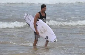 5 Spark surfboard model with Tom Butterworth. Designed by Simon Anderson Surfboards