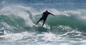 Simon Anderson surfing new 6'2 surfboard design